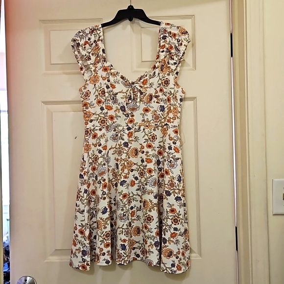 Ultra Flirt Womens New Floral Cinched V Neck Pouf Top Grey Size Medium